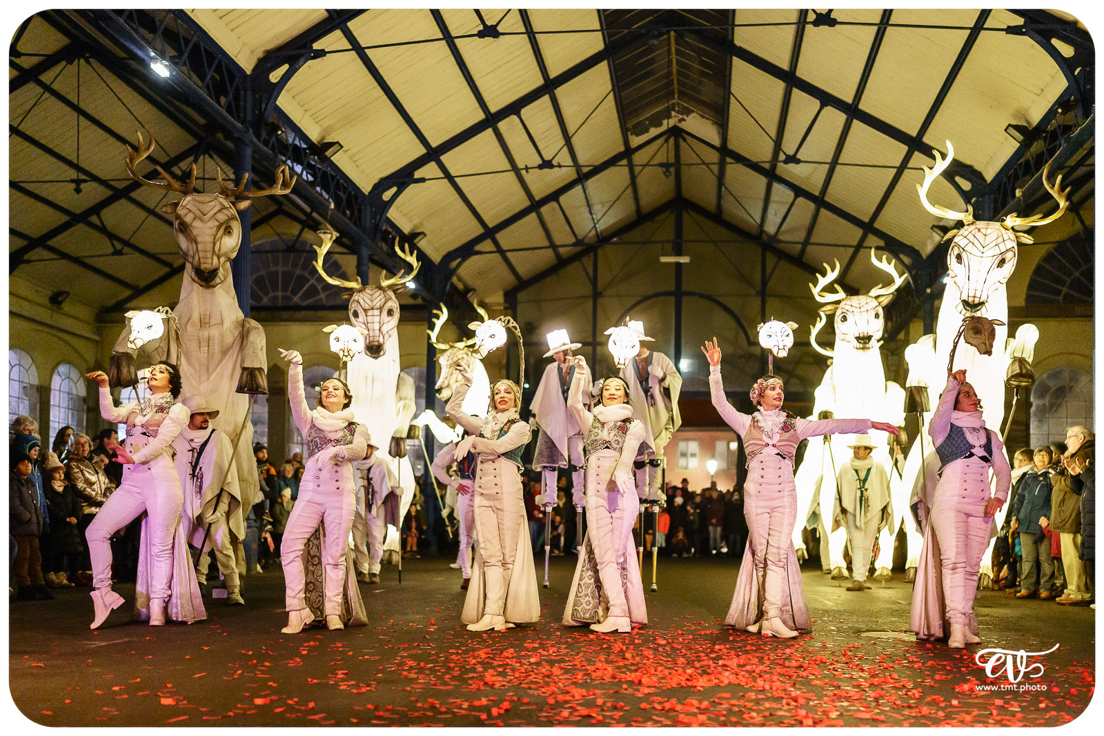 PARADE AMOUREUSE (CIE REMUE MENAGE)